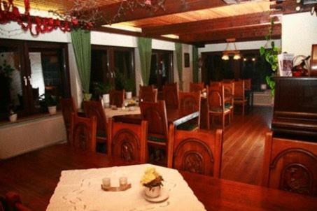 Hotel Waldterrasse Rengsdorf Екстер'єр фото